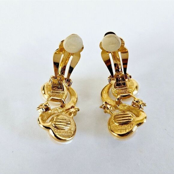 Vintage Signed Richelieu Classic Gold Tone Faux Pearl Rhinestone ClipOn Earrings - Picture 7 of 10